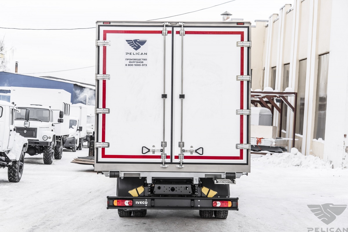 Изотермический фургон на базе шасси Iveco Eurocargo полной массой 12 тонн